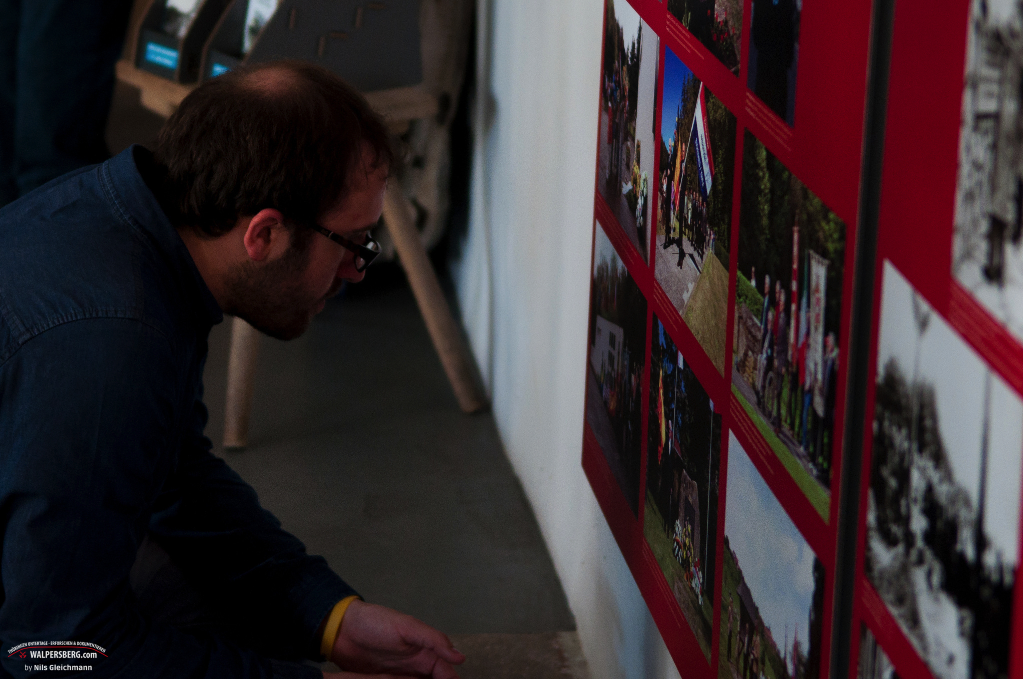 Objecten en infopanelen in het documentatiecentrum